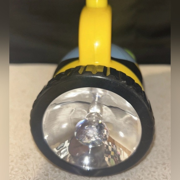 Melissa and Doug Bibi Bee Flashlight - Picture 5 of 5